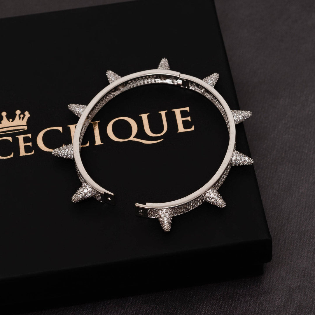 9mm Thorn Bracelet - ICECLIQUE JEWELRY