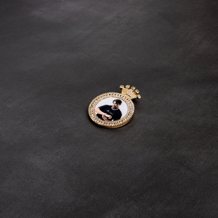 Crowned Custom Photo Pendant - ICECLIQUE JEWELRY