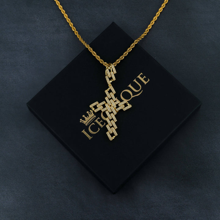 Prong Cross Pendant - ICECLIQUE JEWELRY