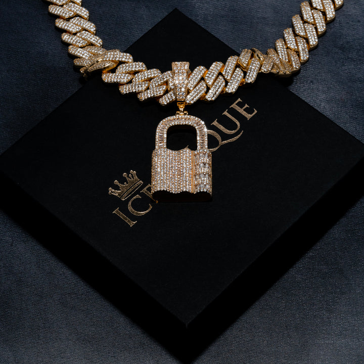 Iced Padlock Pendant - ICECLIQUE JEWELRY