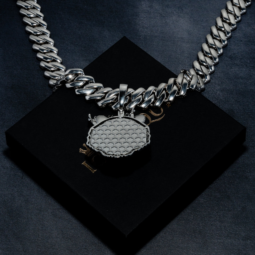 Iced Crowned Lion Pendant - ICECLIQUE JEWELRY