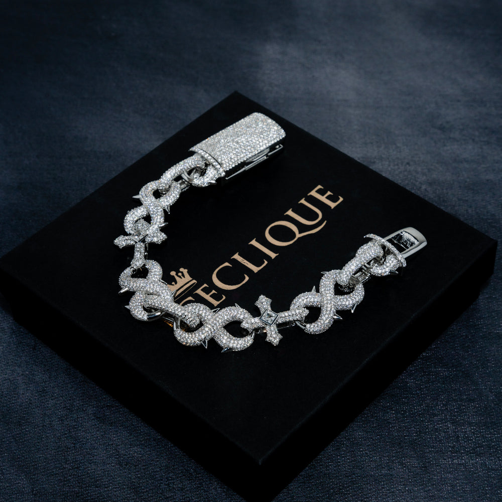 18MM Cross Bracelet - ICECLIQUE JEWELRY