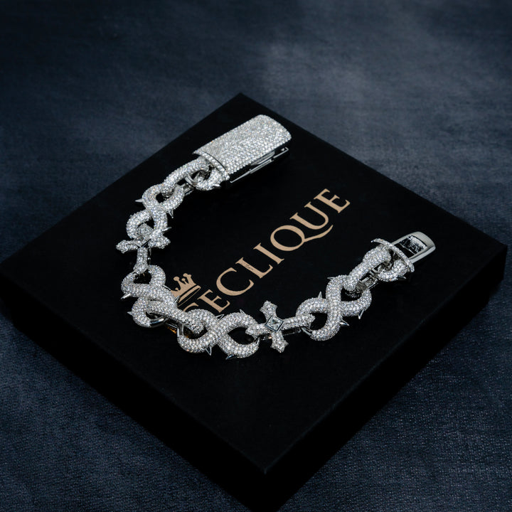 18MM Cross Bracelet - ICECLIQUE JEWELRY