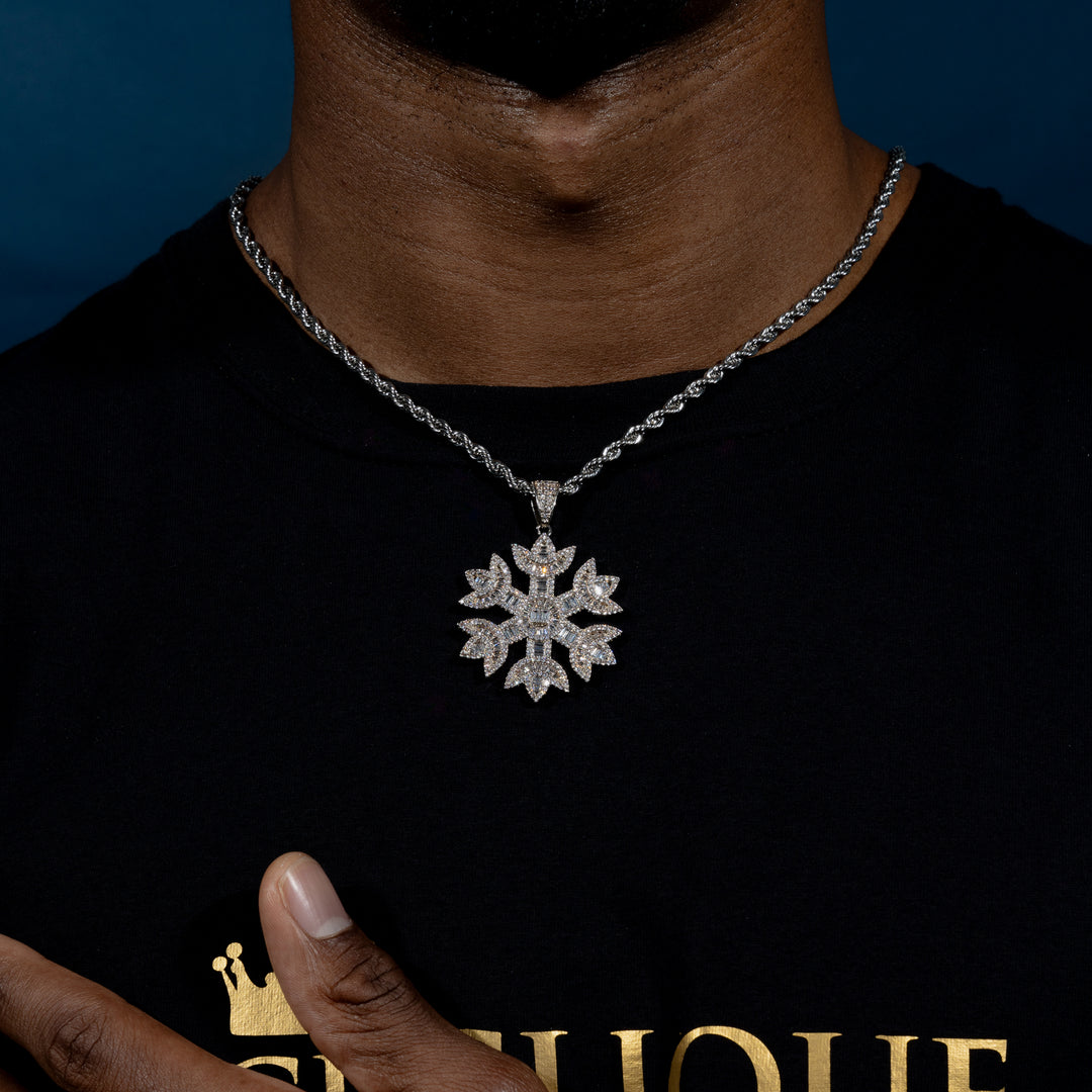 Baguette Snowflake Pendant - ICECLIQUE JEWELRY