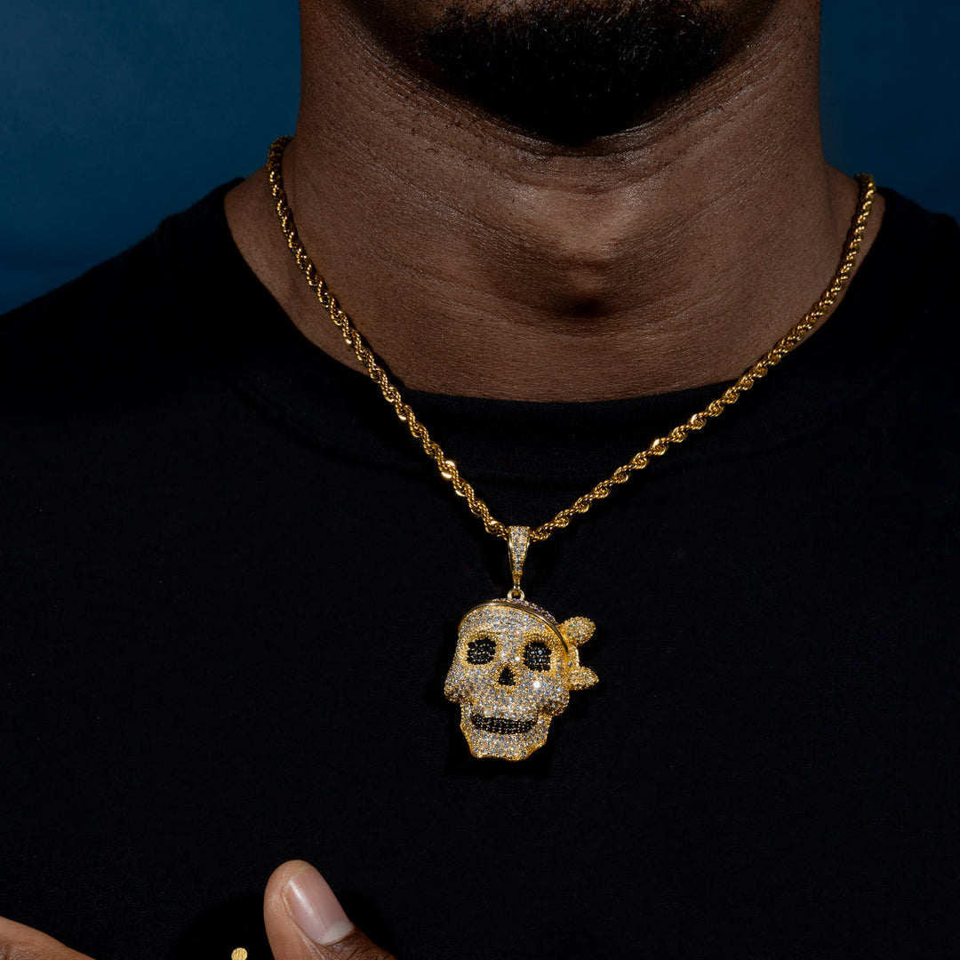 Pirate Skull Pendant - ICECLIQUE JEWELRY