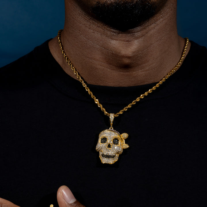 Pirate Skull Pendant - ICECLIQUE JEWELRY