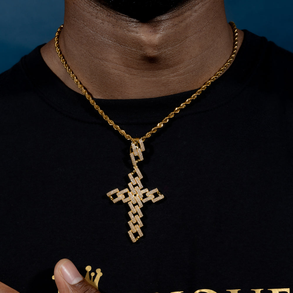 Prong Cross Pendant - ICECLIQUE JEWELRY