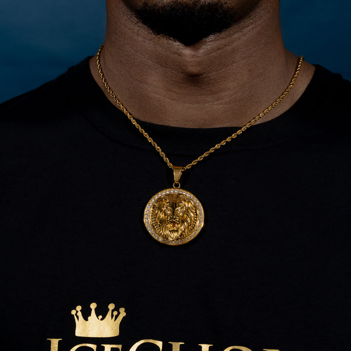 Lion Medallion Pendant - ICECLIQUE JEWELRY