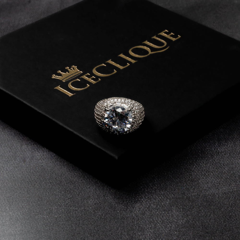 Iced Royal Ring - ICECLIQUE JEWELRY