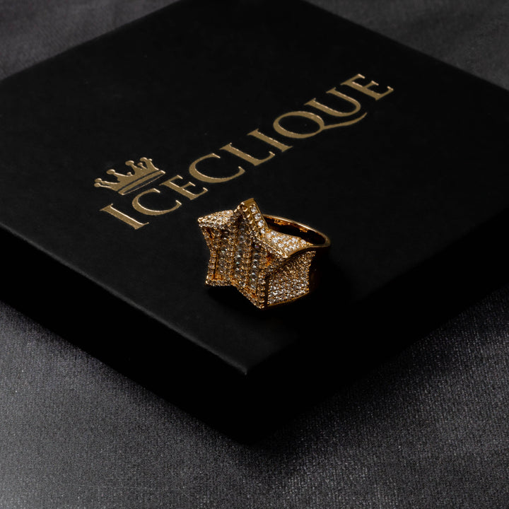 Iced Star Ring - ICECLIQUE JEWELRY