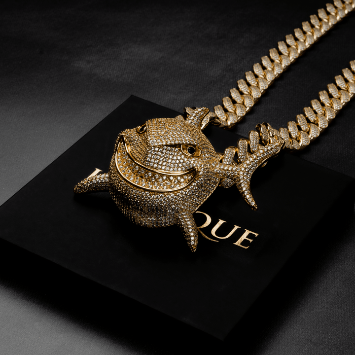 Iced Shark Pendant - ICECLIQUE JEWELRY