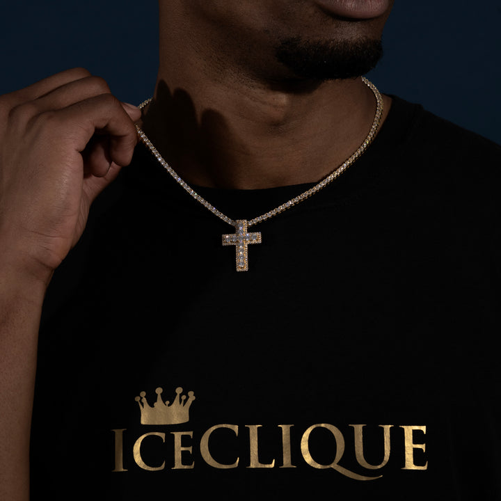Round Cut Cross Pendant - Moissanite & S925