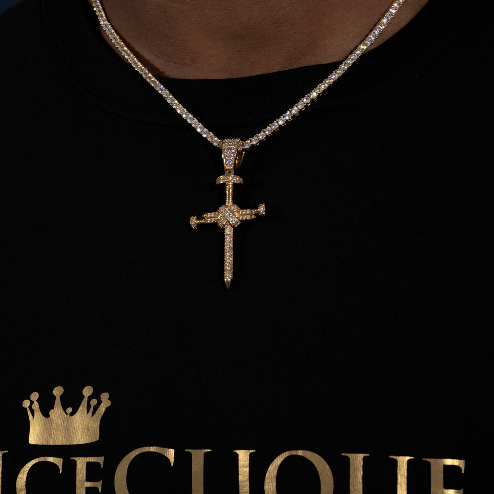 Nail Cross Pendant - Moissanite & S925 - ICECLIQUE JEWELRY 