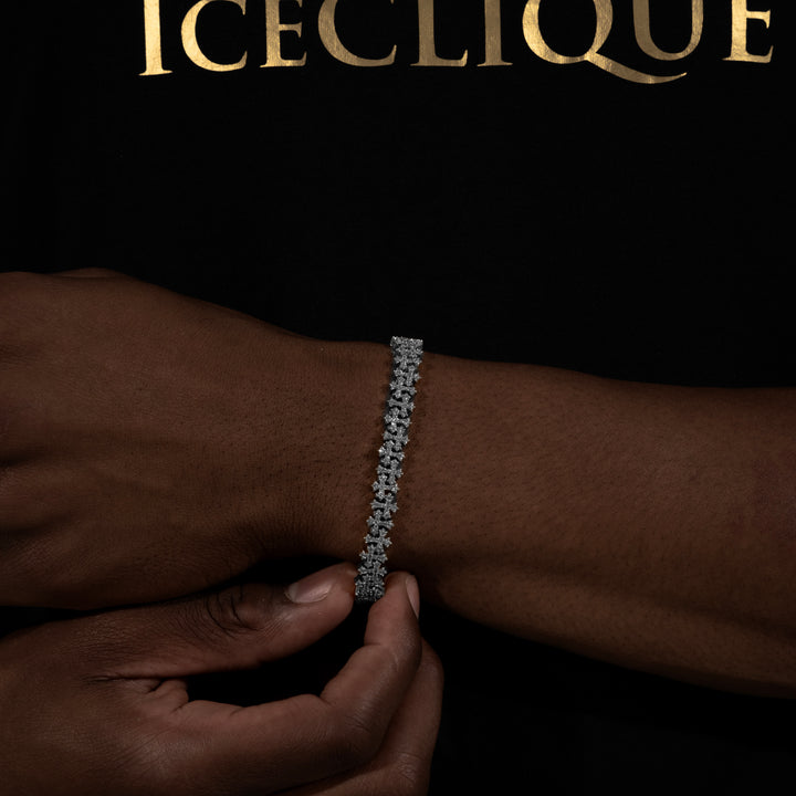 8MM Cross Cuban Bracelet - Moissanite & S925