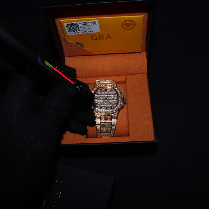 Fully Iced VVS1 Miami Watch - Moissanite - Gold