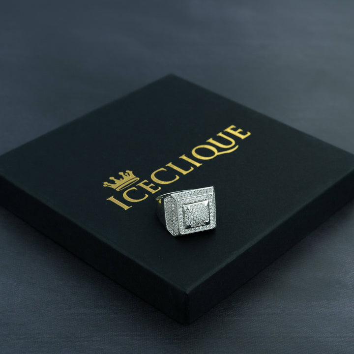 IceClique 18K CAPO Ring