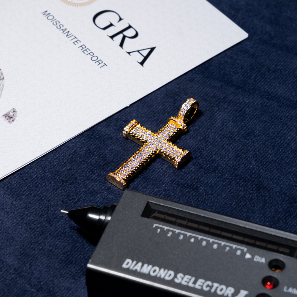 Cross Pendant - Moissanite & S925 - ICECLIQUE JEWELRY 