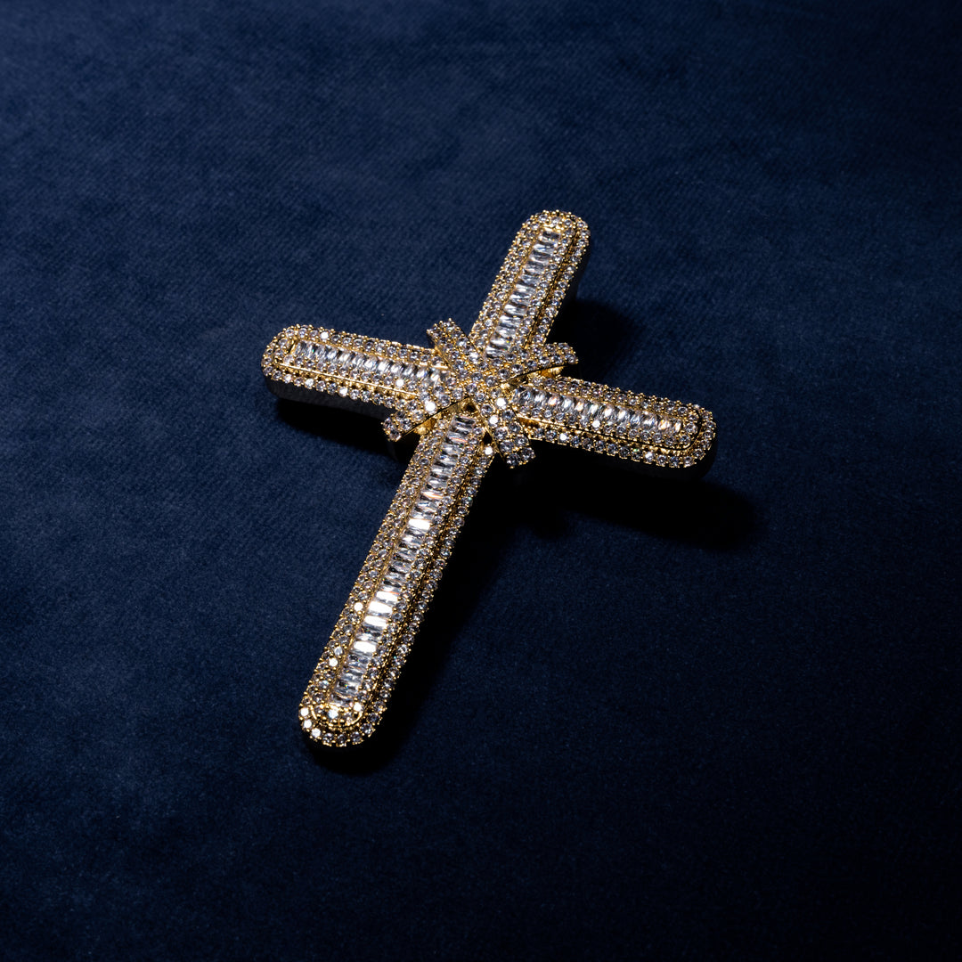 Large Cross Pendant - ICECLIQUE JEWELRY 