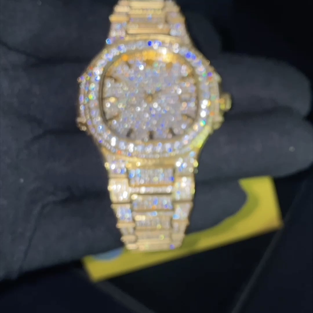 Fully Iced VVS1 Miami Watch - Moissanite - Gold